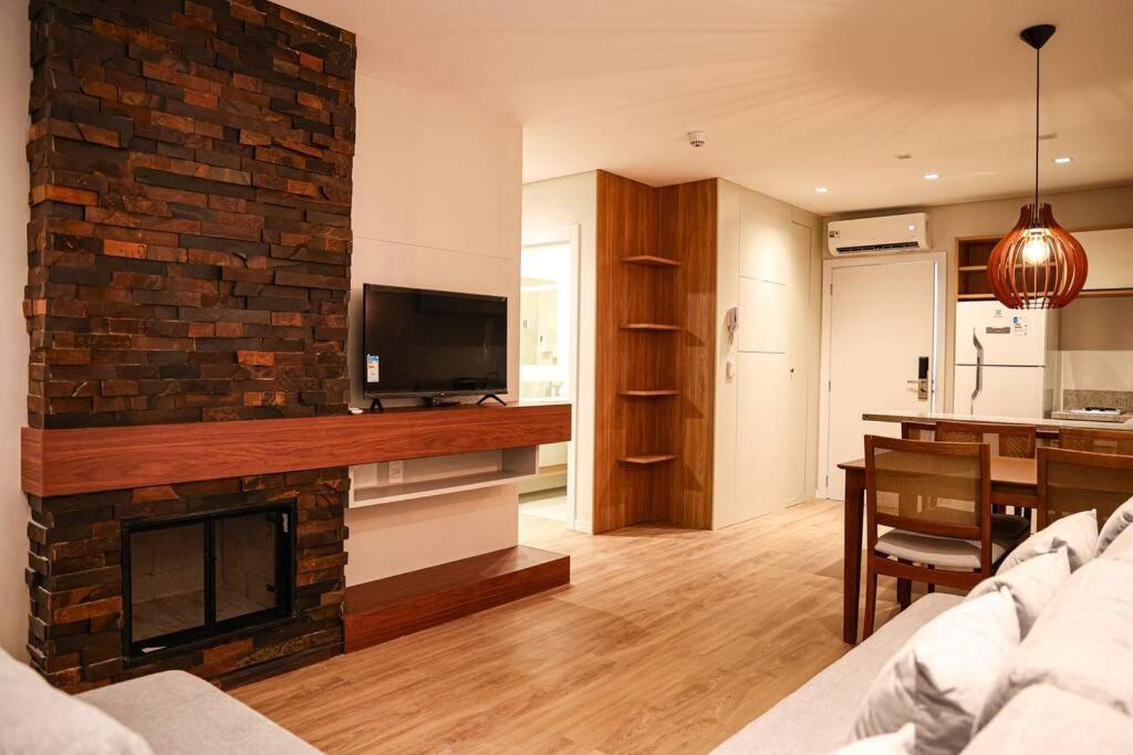 Nova 101 - Serra Class Apartment *